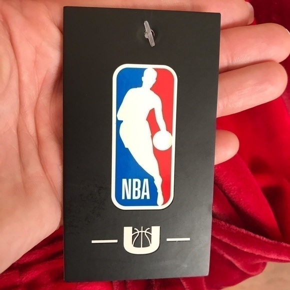 NBA: NWT Bulls Vintage 90s Style Red Velvet Drawstring Lounge Sweat Pants - Picture 6 of 7